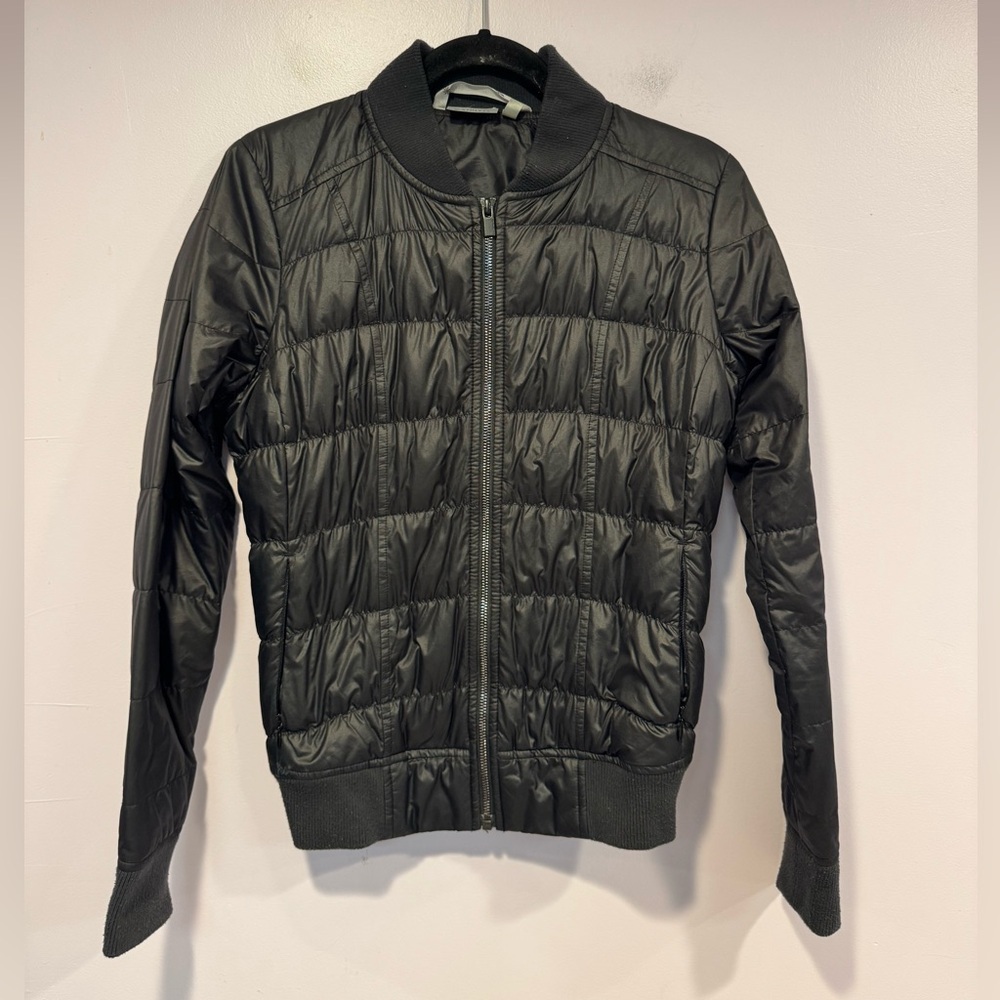 Athleta black puffer zip up coat